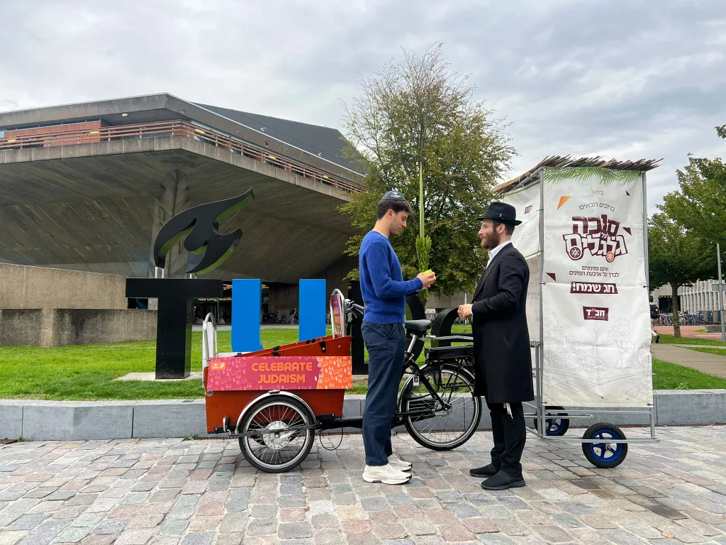 Bakfiets Sukkah TU Delft
